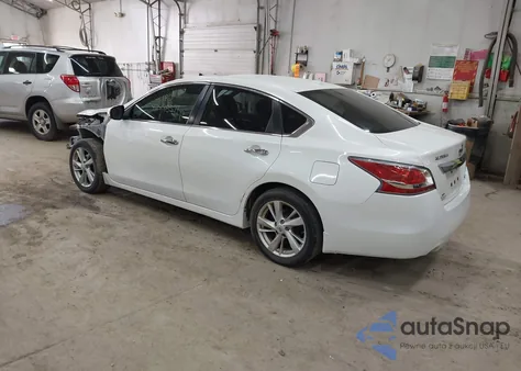 2014 Nissan Altima 2.5 Sv из США, поврежденный, VIN 1N4AL3AP3EC132903